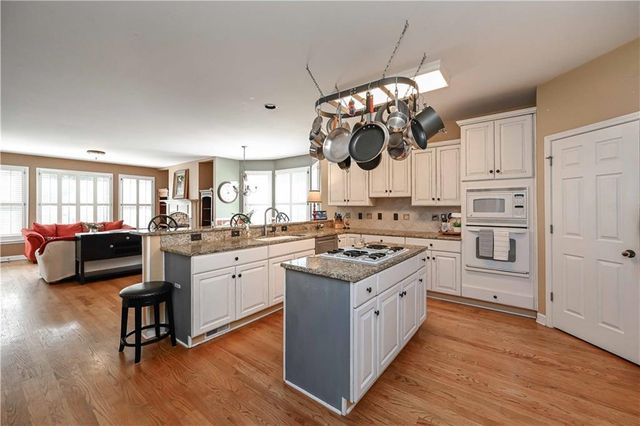 958 Wood Duck Court, Snellville, GA 30078