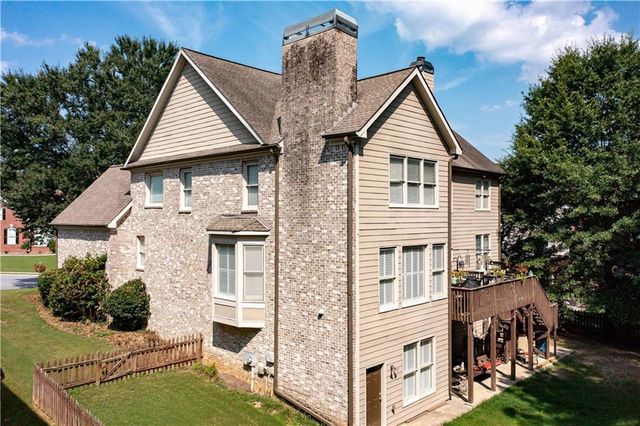 958 Wood Duck Court, Snellville, GA 30078