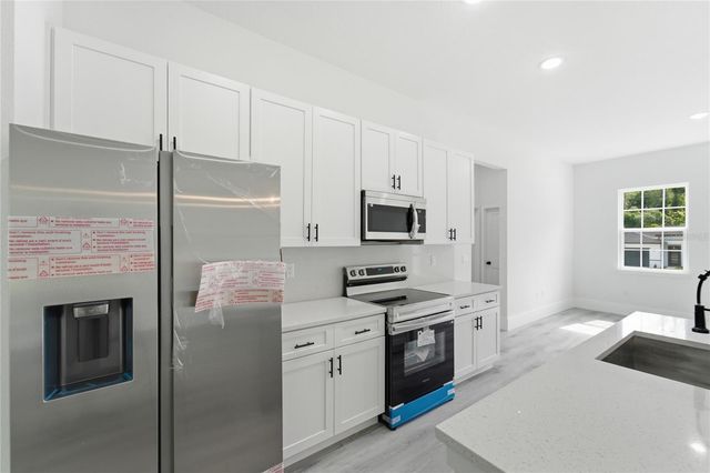 226 E CALDWELL DRIVE, Dunnellon, FL 34434