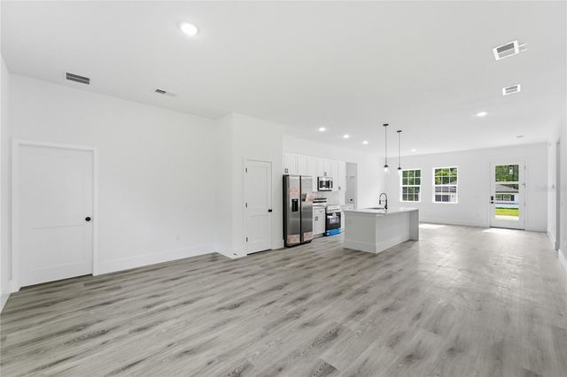 226 E CALDWELL DRIVE, Dunnellon, FL 34434