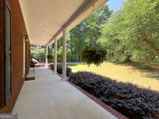 332 Wynterhall Drive, Griffin, GA 30224