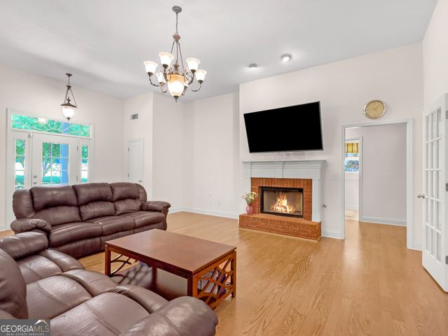 332 Wynterhall Drive, Griffin, GA 30224