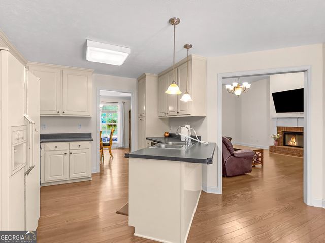 332 Wynterhall Drive, Griffin, GA 30224