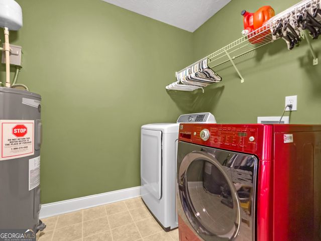 332 Wynterhall Drive, Griffin, GA 30224