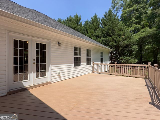 332 Wynterhall Drive, Griffin, GA 30224