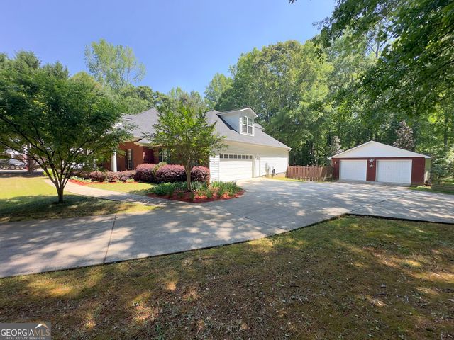 332 Wynterhall Drive, Griffin, GA 30224