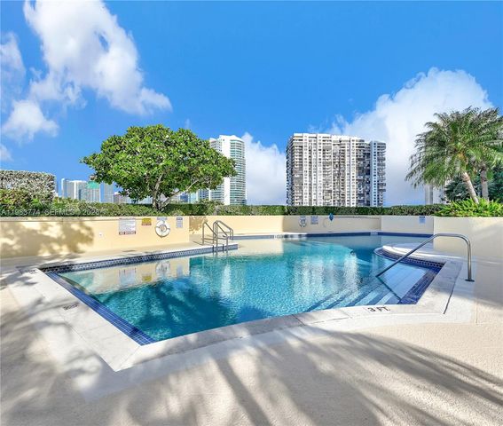 2475 Brickell Ave 703, Miami, FL 33129