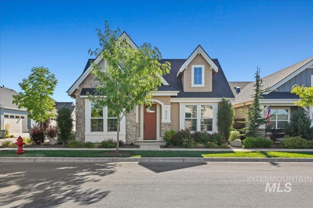 6254 N Mitchum Ln, Meridian, ID 83646