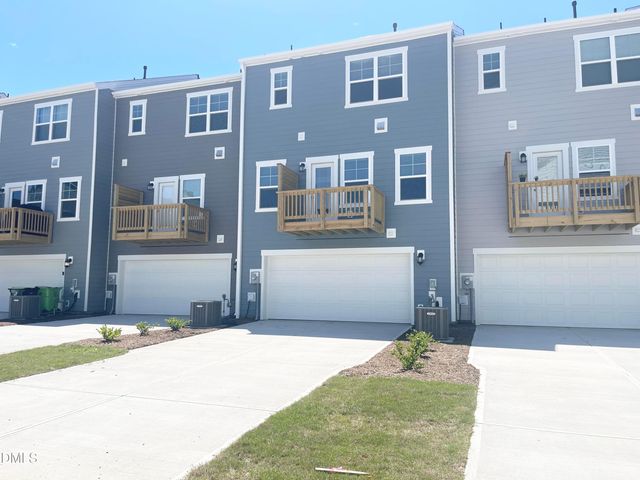 607 Cassa Clubhouse Way, Knightdale, NC 27545