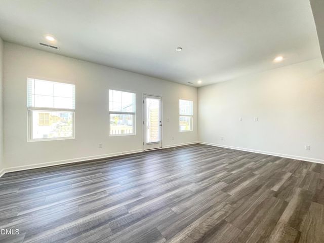 607 Cassa Clubhouse Way, Knightdale, NC 27545