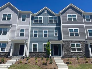 607 Cassa Clubhouse Way, Knightdale, NC 27545