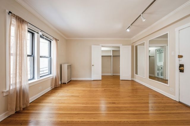 2326 N Lincoln Park West 2D, Chicago, IL 60614