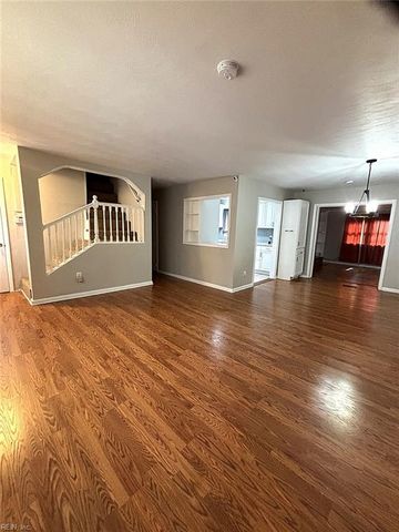 708 Dresden DR, Newport News, VA 23601