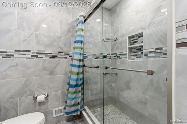 32808 Wareham Court, Warren, MI 48092