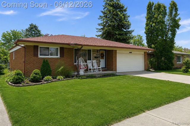 32808 Wareham Court, Warren, MI 48092