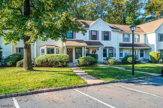 3302 Stonehedge Rd, Edison Twp., NJ 08820