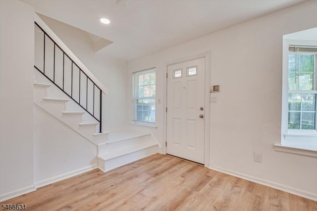 3302 Stonehedge Rd, Edison Twp., NJ 08820