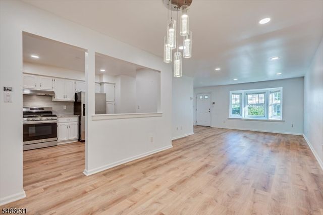 3302 Stonehedge Rd, Edison Twp., NJ 08820