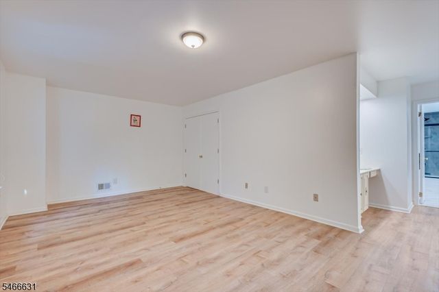 3302 Stonehedge Rd, Edison Twp., NJ 08820