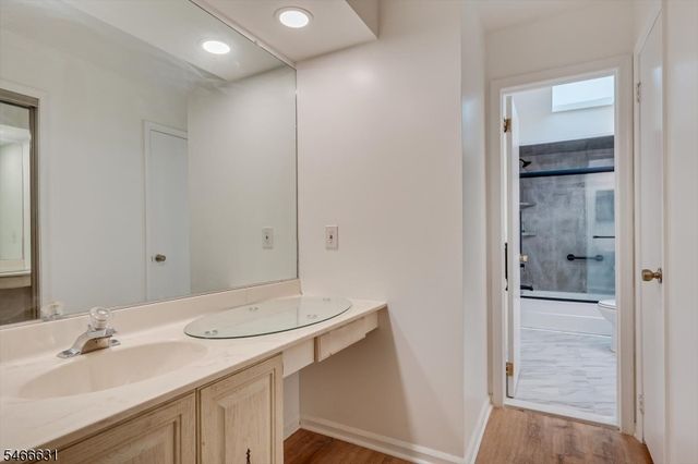 3302 Stonehedge Rd, Edison Twp., NJ 08820