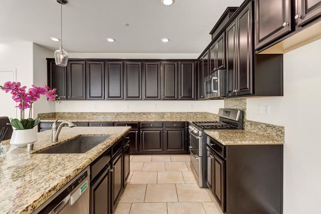 12586 Solsberry Way, Rancho Cordova, CA 95742