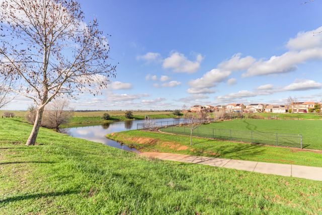 12586 Solsberry Way, Rancho Cordova, CA 95742