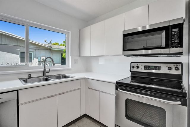 12701 SW 80th St, Miami, FL 33183