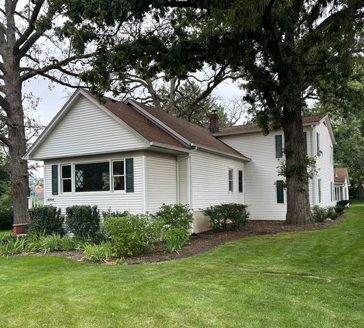 1804 Chapel Court, Northbrook, IL 60062