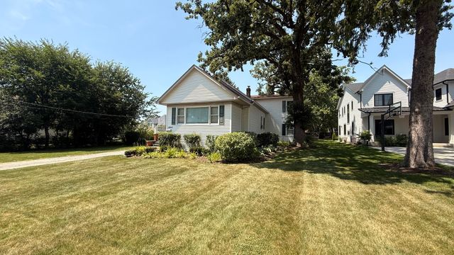 1804 Chapel Court, Northbrook, IL 60062