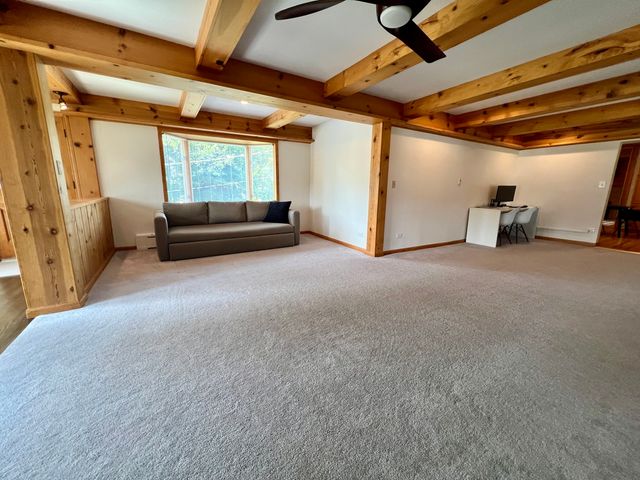 1804 Chapel Court, Northbrook, IL 60062