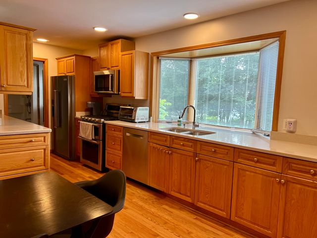 1804 Chapel Court, Northbrook, IL 60062