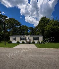 277 Magnolia Park, Onalaska, TX 77360