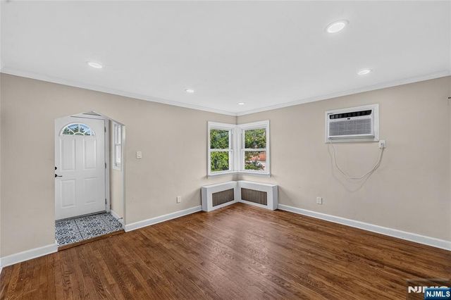 427 Kennedy Drive, Fairview, NJ 07022
