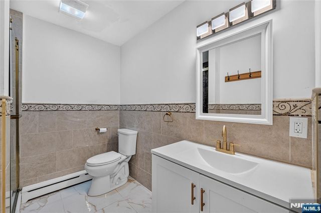 427 Kennedy Drive, Fairview, NJ 07022