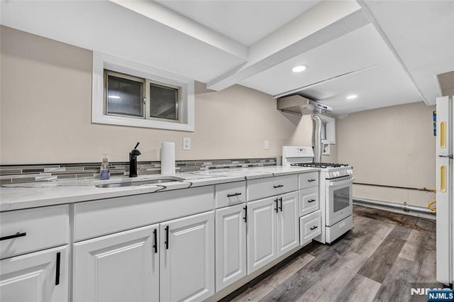 427 Kennedy Drive, Fairview, NJ 07022