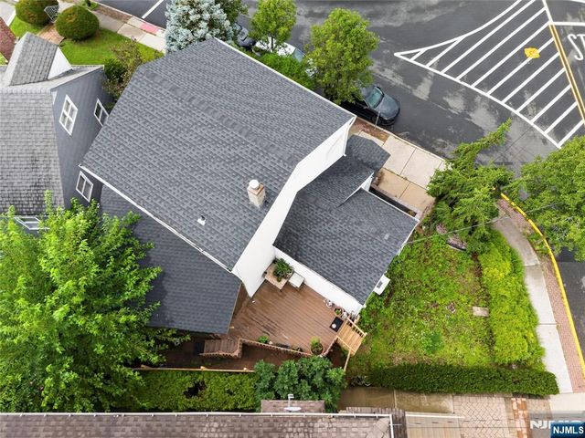 427 Kennedy Drive, Fairview, NJ 07022