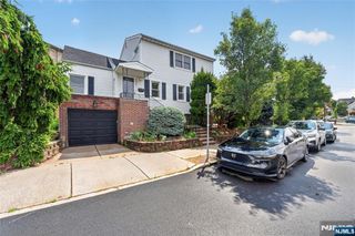 427 Kennedy Drive, Fairview, NJ 07022