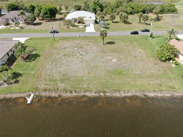 35 & 37 TOURNAMENT ROAD, Rotonda West, FL 33947