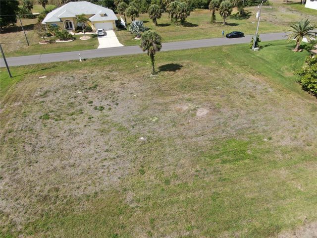 35 & 37 TOURNAMENT ROAD, Rotonda West, FL 33947