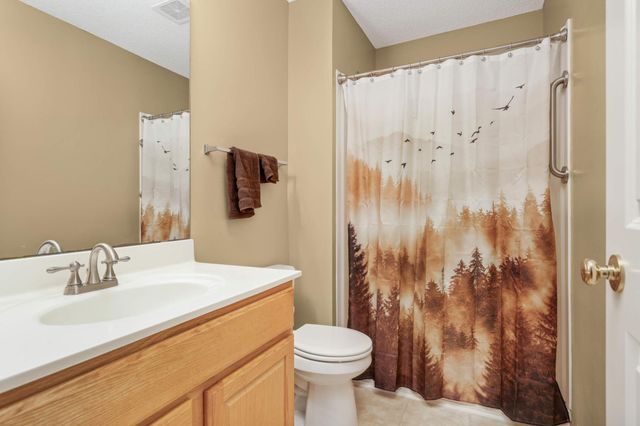 17837 38th Avenue N, Plymouth, MN 55446
