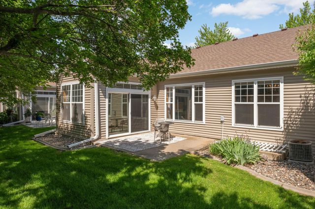 17837 38th Avenue N, Plymouth, MN 55446