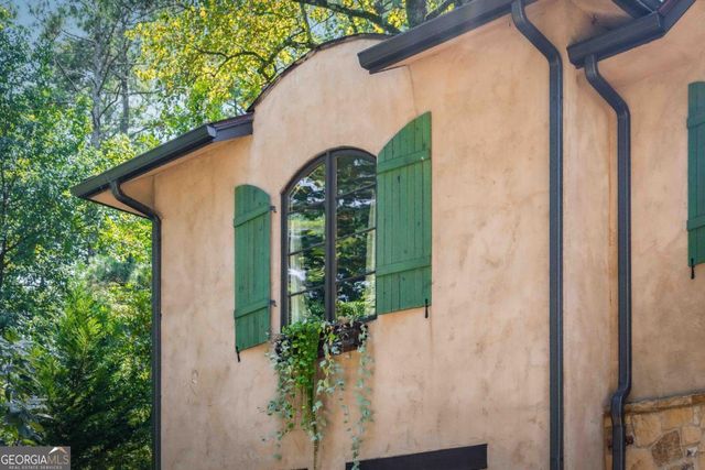 3118 W Roxboro Road NE, Atlanta, GA 30324