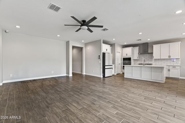 10962 W MCKINLEY Street, Avondale, AZ 85323