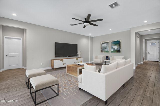 10962 W MCKINLEY Street, Avondale, AZ 85323