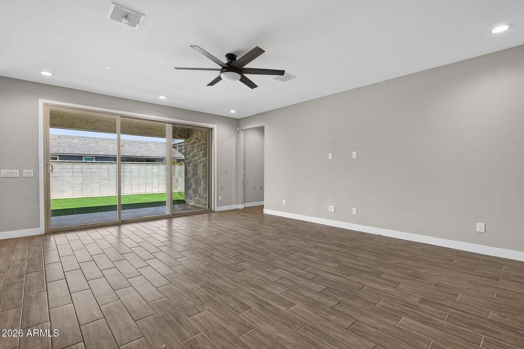 10962 W MCKINLEY Street, Avondale, AZ 85323 — photo 5