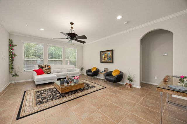 22 S Marshside Place, Spring, TX 77389