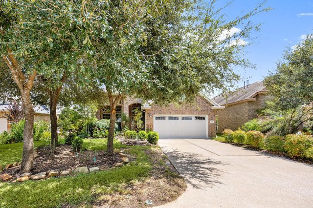 22 S Marshside Place, Spring, TX 77389