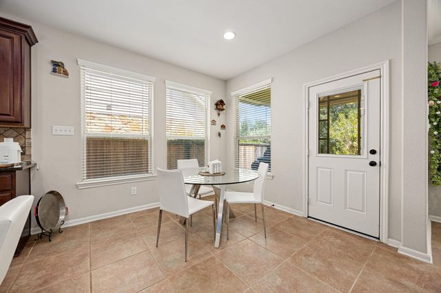 22 S Marshside Place, Spring, TX 77389