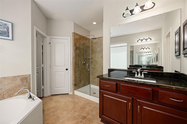 22 S Marshside Place, Spring, TX 77389