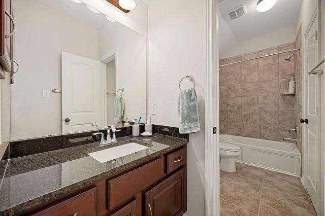 22 S Marshside Place, Spring, TX 77389